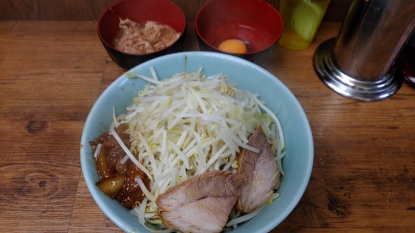 「まぜそばアブラ生卵ほぐし豚」@ラーメン二郎 池袋東口店の写真