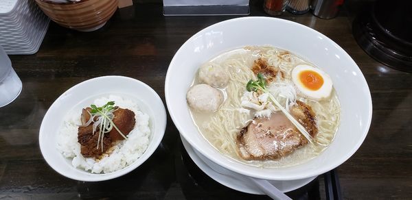 「鯛ラーメン+限定のチャーシュー丼」@ラーメン晃煇の写真