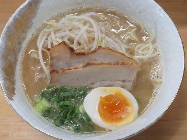 「ラーメン(並)(730円)」@るっきーの写真