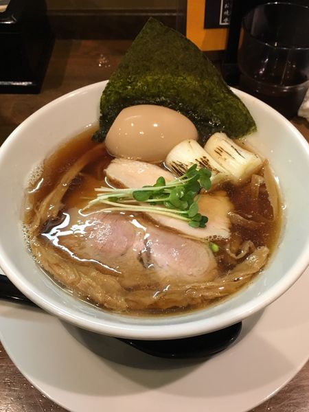 「淡麗煮干しらーめん（醤油）」@麺屋 食べいろの写真