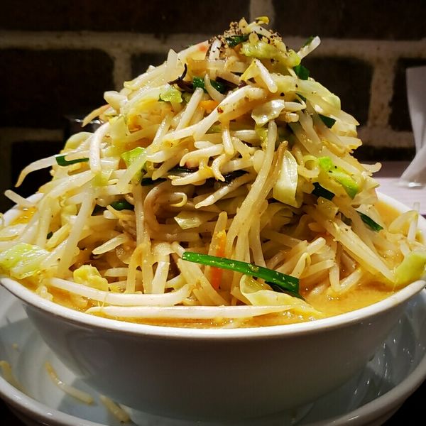 「味噌タンメン ８００円＋野菜増し ５０円」@中華そば 飯村製作所の写真