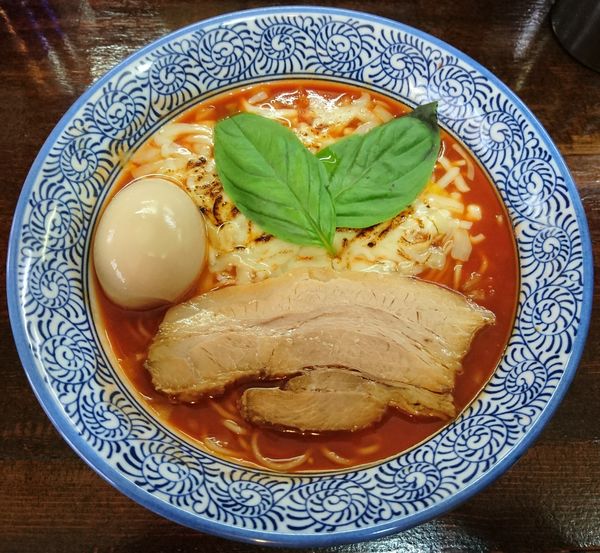 「【限定】トマトチーズラーメン＋味玉」@麺処 むら井の写真