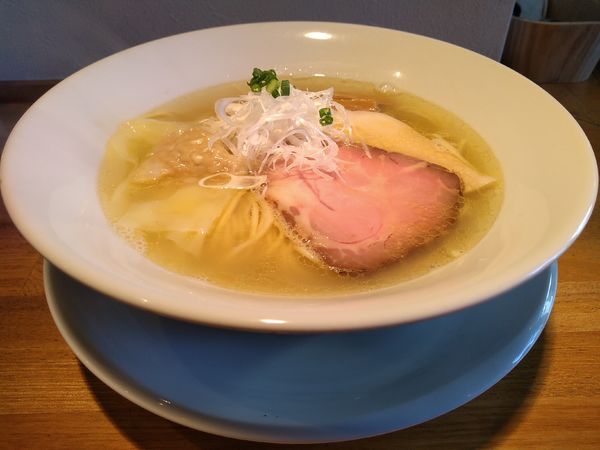 「塩そば 750円」@らーめん専門 うしおととりの写真