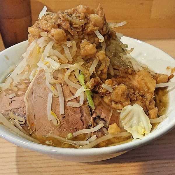 「豚ラーメン 中 1000 ※ヤサイ アブラ」@Smart Pigの写真