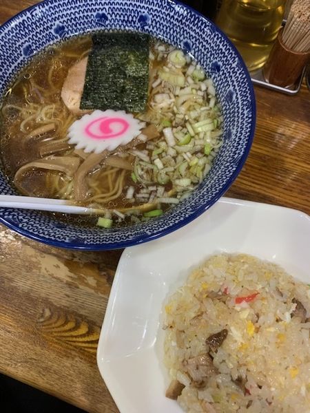 「ラーメン・半炒飯セット 850円」@甲州屋の写真