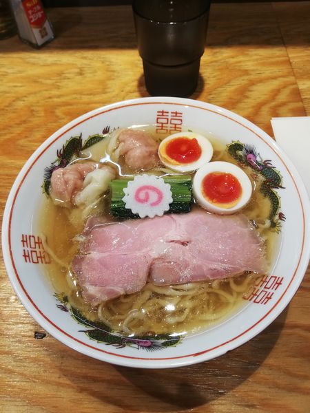 「白だしラーメンクーポン無料肉ワンタン2個120円味玉110円」@キング製麺の写真