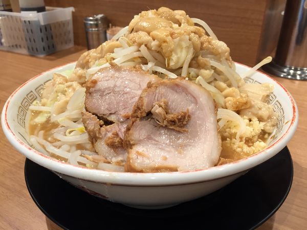 「小ラーメン（アブラマシマシ、他全部マシ）」@豚山 上野店の写真