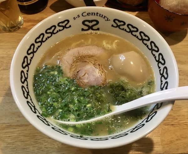 「S.S（太麺）+味玉」@S.S Centuryの写真