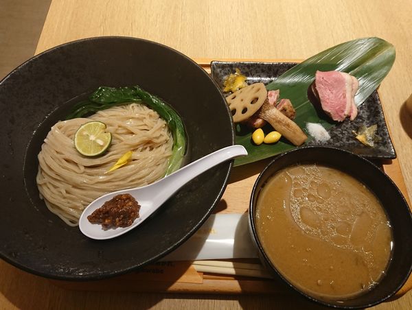 「【よしかわ】麺割烹 霜月 鴨の味噌つけそば」@むぎくらべの写真