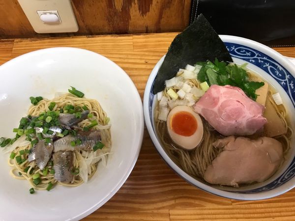 「煮干しそば白醤油+いわしそば　700+450=1,150円」@中華そば よしかわの写真