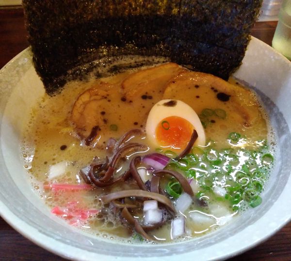 「醤油の濃厚豚骨」@荷麺亭（Hasumentei）の写真