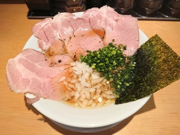 「旨味だし淡麗チャーシュー麺(醤油)」@麺屋 まほろ芭の写真