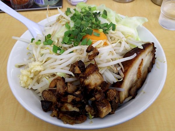 「ぎ郎汁なし」@ら〜めんぎょうてん屋GOLD 東名厚木店の写真