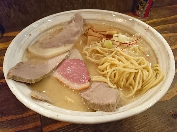 「ラーメン＆塩煮豚トッピング」@西中島 光龍益の写真