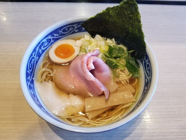 「煮干しそば白」@寿製麺よしかわ 坂戸店の写真