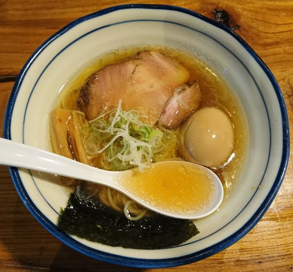 「煮玉子中華そば」@上州地鶏ラーメン 翔鶴の写真