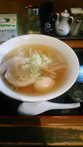 「伊吹いりこと鰹のらーめん　ラーパス　味玉」@手打ちらーめん はやぶさの写真