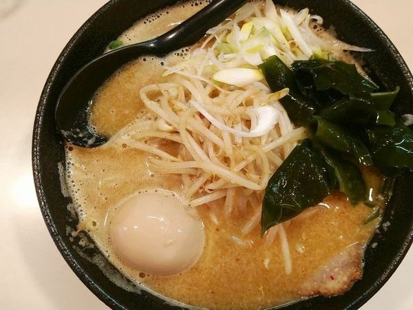 「みそらーめん（こってり）＋味玉」@らーめん 司の写真