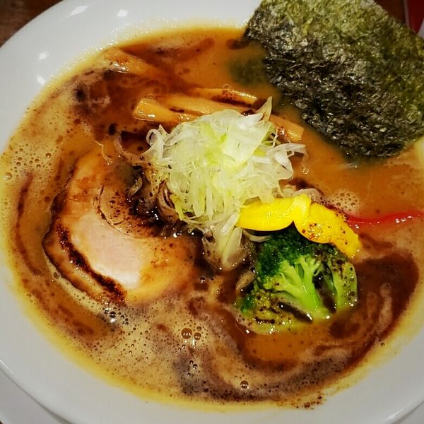 「濃厚醤油そば（にんにく味）７３０円」@麺匠 ことぶきの写真