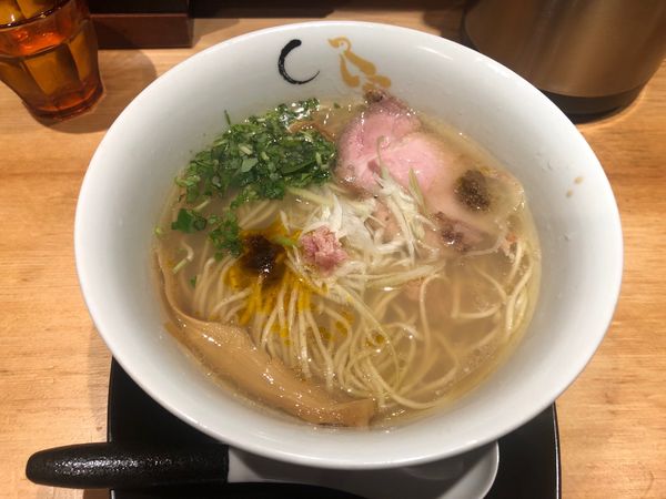 「真鯛と蛤の塩そば 950円」@SOBAHOUSE 金色不如帰 新宿御苑本店の写真
