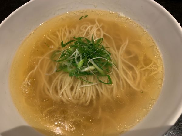 「［卒業ラーメン］美瑛産小麦の塩らぁ麺1000円」@支那そばや 新横浜ラーメン博物館店の写真