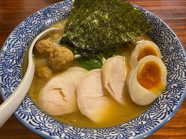 「特製全部のせ濃厚醤油鶏白湯そば¥1,000」@麺屋きよたかの写真