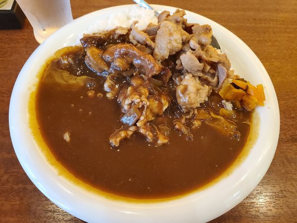 「焼肉カレーライス」@美華飯店の写真