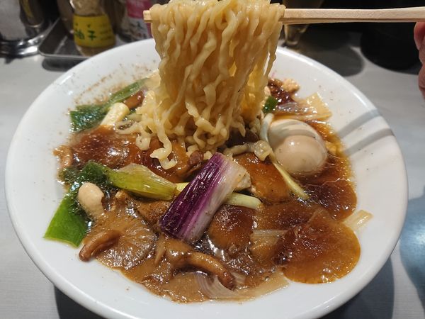 「【限定】手摘み天然ナメコと平田赤葱の中華蕎麦 950円」@中華蕎麦 瑞山（ZUIZAN）の写真