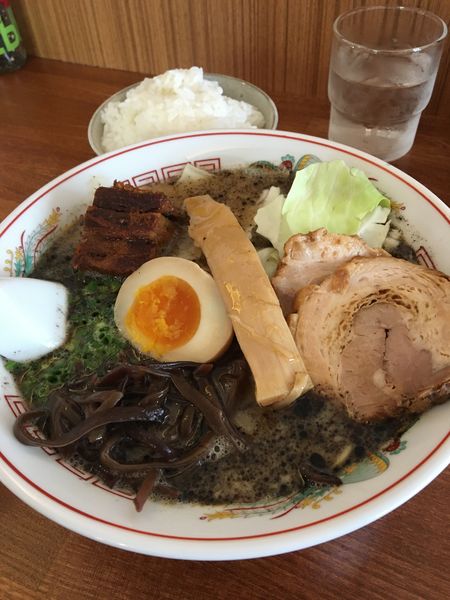 「熊本ラーメン」@熊本ラーメン 育元 経塚店の写真