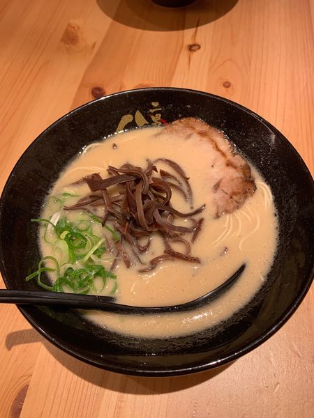 「豚骨らーめん」@らーめん二男坊 博多デイトス店の写真