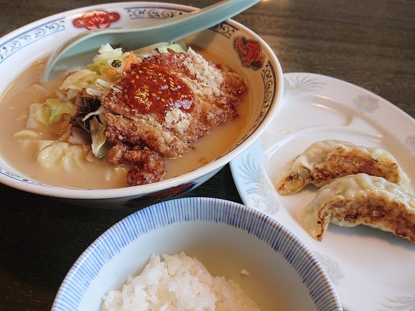 「ランチAセット(特製チャンポン・餃子2個・半ライス)」@すぱいすの写真