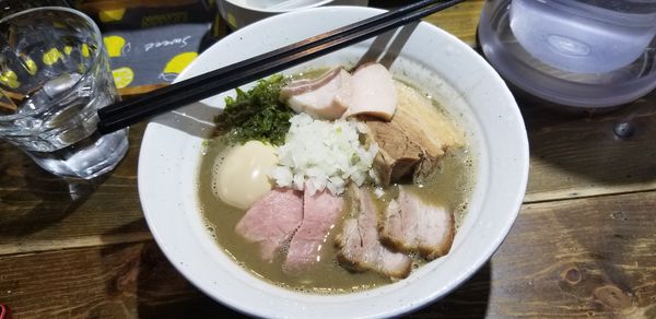 「特製濃厚煮干らーめん1150円+ﾁｬｰｼｭｰ飯350円」@ラーメン屋ジョンの写真