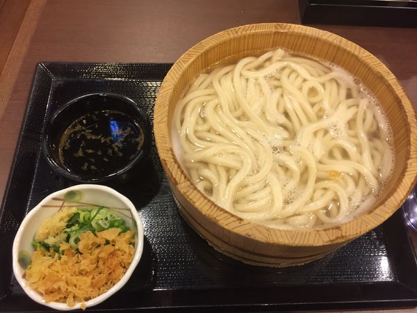 「釜揚げうどん(大)¥400(クーポンで¥100引で¥300)」@丸亀製麺 羽田空港第2ビル店の写真