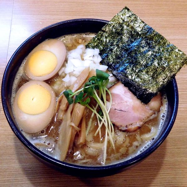 「つけ麺をラーメンに変更 並盛り（720円）＋煮玉子（80円）」@麺処 そら亭の写真