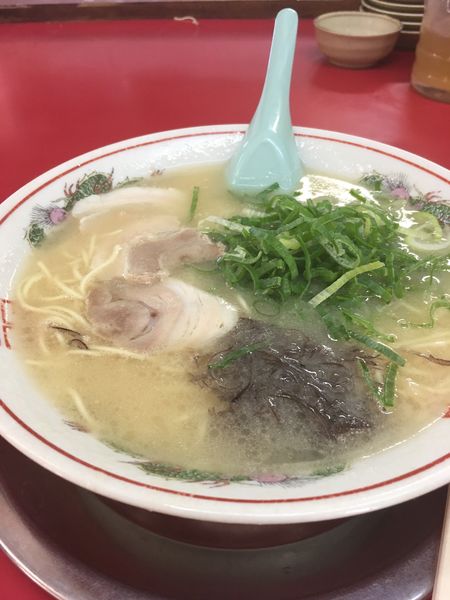 「ラーメン カタ」@達磨ラーメンの写真