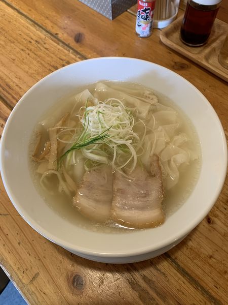 「塩ワンタン麺 870円」@喜多方 満喜の写真