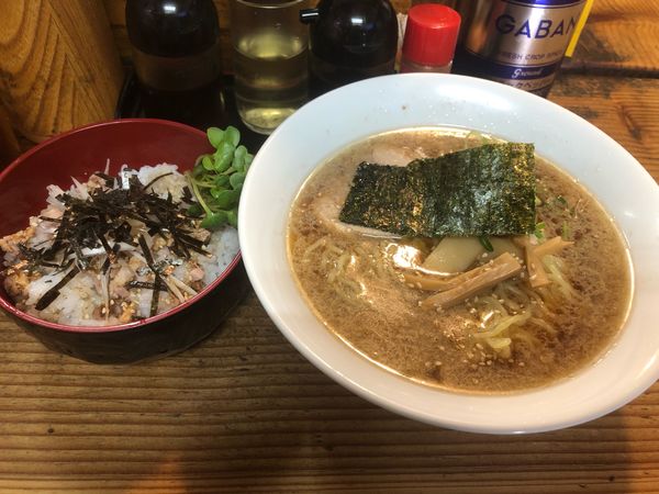 「山セット 700円」@らーめん山小屋の写真