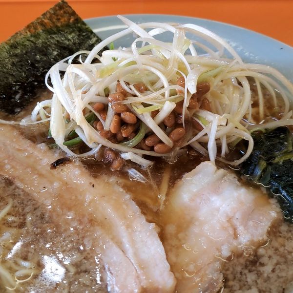 「ネギラーメン納豆」@ラーメンショップ 椿 小川店の写真