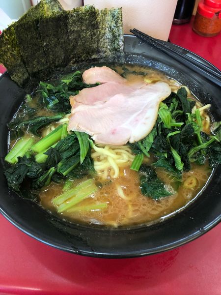 「ラーメン(大)930円青菜+青菜180円」@杉田家 千葉祐光店の写真