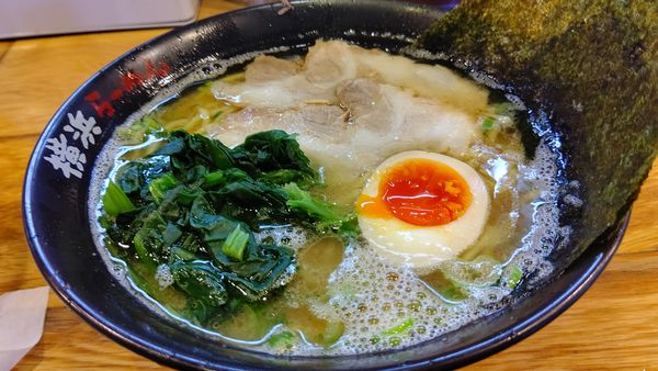 「醤油ラーメン７６０円」@壱八家 つきみ野店の写真
