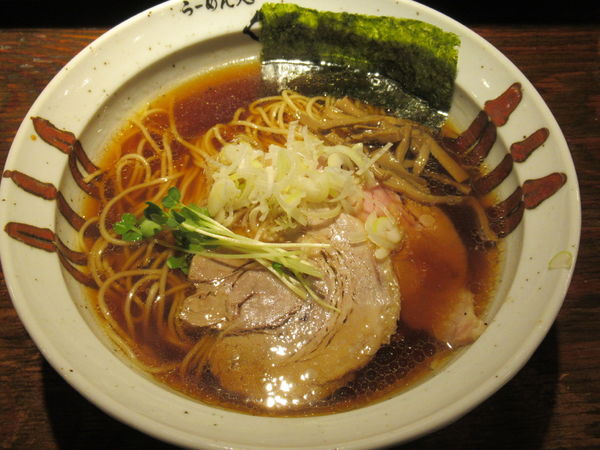 「醤油らーめん（730円）」@らーめん処 くろ助の写真