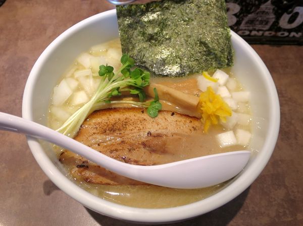 「ホタテ６９らーめん ９２０円」@NOODLE SOUNDSの写真