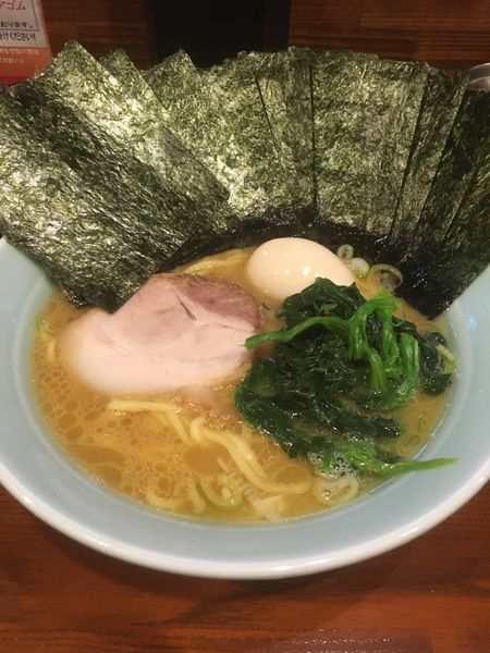 「味玉ラーメン」@横浜家系ラーメン銀家 伊勢佐木町店の写真