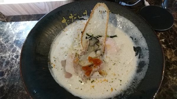 「牡蠣ラーメン鯛出汁＋豆乳_880円」@ただいま、変身中。の写真