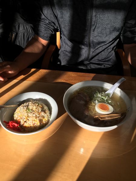 「塩ラーメン＋半チャーハンセット」@三代目 月見軒 北郷本店の写真