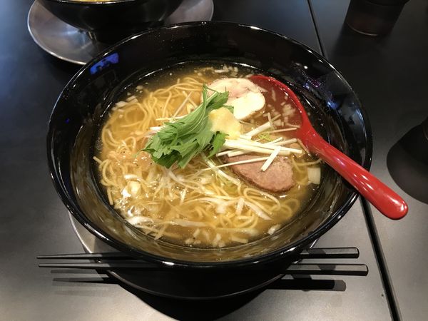 「濃醇鶏白湯ラーメン(塩)」@麺ダイニング 山壱の写真
