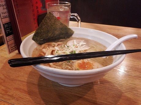 「塩ラーメン」@中国屋台 満丸の写真