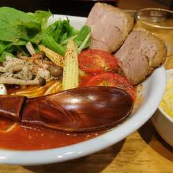 【夜】限定：牛とまとらーめん