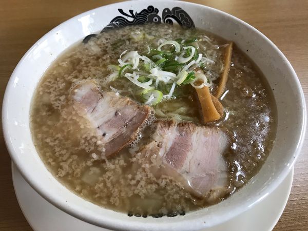 「霜降背脂中華そば小チャー　850円」@食堂 はせ川の写真