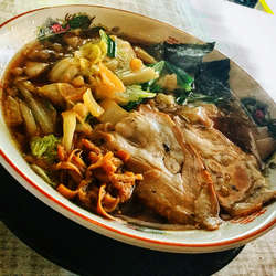 白菜たっぷり醤油ラーメン